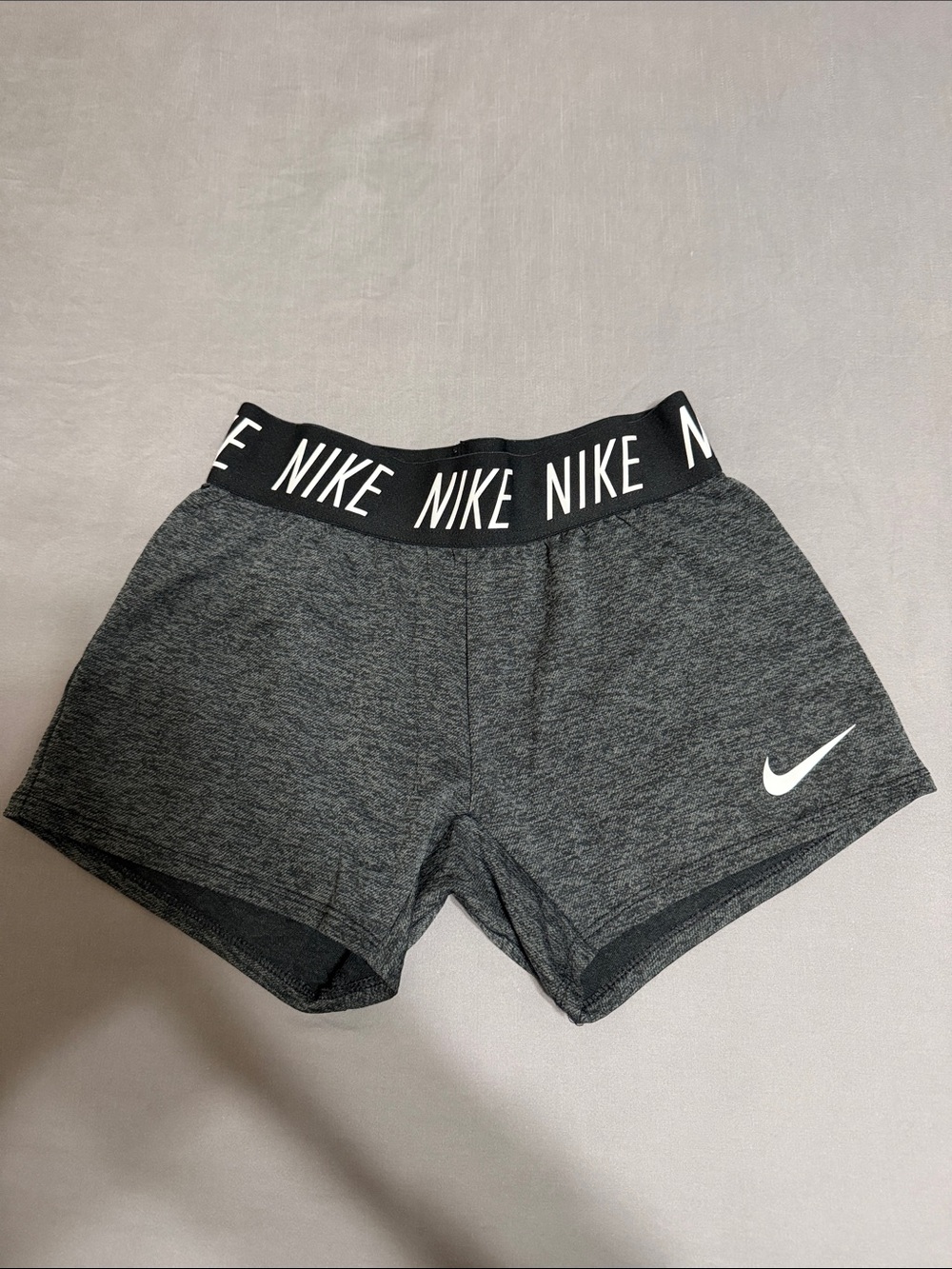 💥 Nike KIDS Gray Dri-FIT Performance Shorts